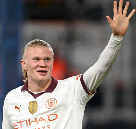 Manchester City Ease Past Luton Town in FA Cup Fifth Round