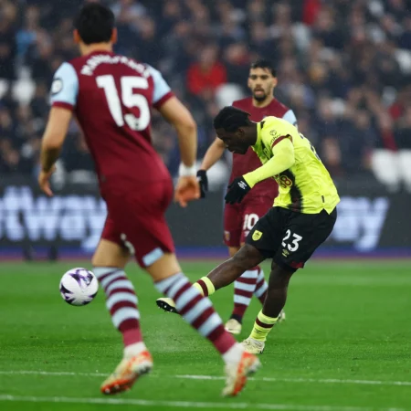 Danny Ings Rescues Dramatic Stoppage-Time Equalizer as West Ham Salvage 2-2 Draw Against Burnley