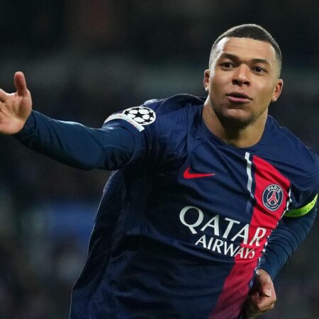 Kylian Mbappe Double Sends PSG Safely into Quarter-finals with Victory over Real Sociedad